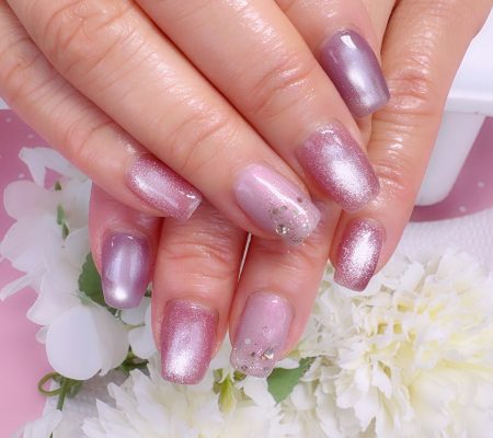 Cenbless 成増フェイシャル&ネイルサロン やわらかライラックで楽しむ、大人の淡色マグネットネイル