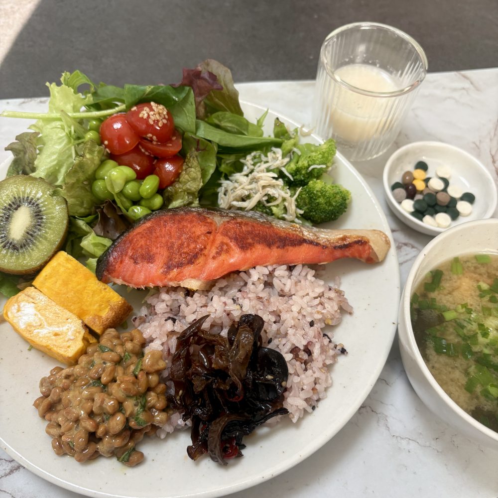 Cenbless　成増フェイシャル＆ネイルサロン　みけちゃんの手抜き朝食♪