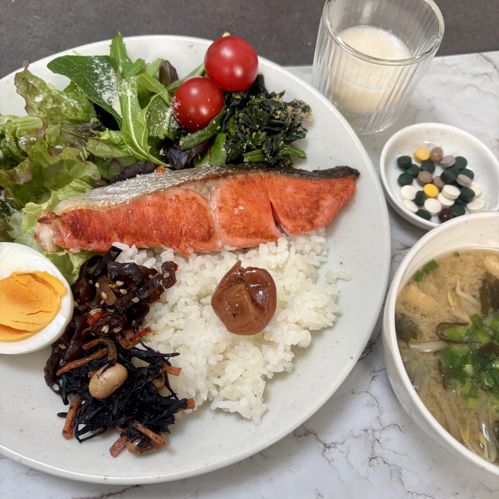 Cenbless　成増フェイシャル＆ネイルサロン　みけちゃんの手抜き朝食♪