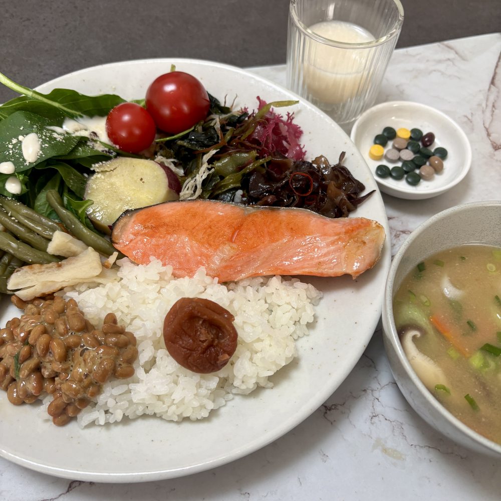 Cenbless　成増フェイシャル＆ネイルサロン　みけちゃんの手抜き朝食♪