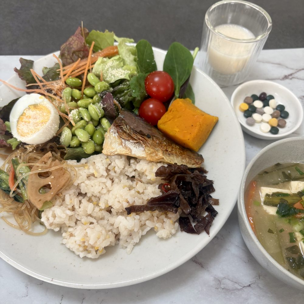 Cenbless　成増フェイシャル＆ネイルサロン　みけちゃんの手抜き朝食♪