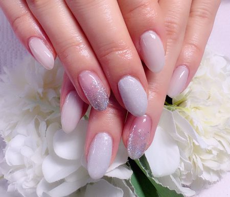 成増徒歩3分のフェイシャルエステ・ネイルサロン ビューティスタジオCenbless（センブレス）　心まで整うホワイトグレー♪春の上品フォーマルネイル