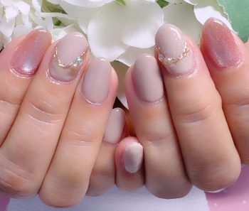 成増徒歩3分のフェイシャルエステ・ネイルサロン ビューティスタジオCenbless(センブレス) 上品ベージュで春フォーマル♪大人のきれいめネイル