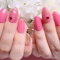 成増徒歩3分のフェイシャルエステ・ネイルサロン ビューティスタジオCenbless（センブレス）　上品なきらめきで楽しむ、大人のバレンタイン＆ラメネイル