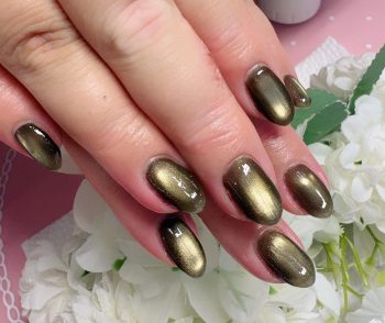 Cenbless 成増フェイシャル&ネイルサロン 大人カーキの微粒子マグネット♪洗練ワンカラーネイル