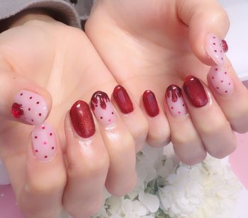 成増徒歩3分のフェイシャルエステ・ネイルサロン ビューティスタジオCenbless（センブレス）　赤マグネットが主役♪ いちごソースみたいなバレンタインネイル