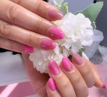 成増徒歩3分のフェイシャルエステ・ネイルサロン ビューティスタジオCenbless（センブレス）　 甘すぎない可愛さ。大人のバレンタインハートネイル♪