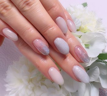 成増徒歩3分のフェイシャルエステ・ネイルサロン ビューティスタジオCenbless（センブレス）　心まで整うホワイトグレー♪春の上品フォーマルネイル