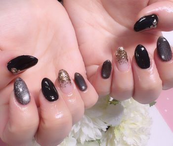 成増徒歩3分のフェイシャルエステ・ネイルサロン ビューティスタジオCenbless（センブレス）　漆黒で魅せる。大人のためのステージネイル♪