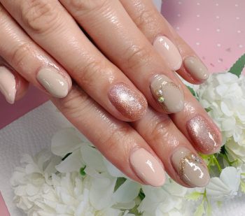 Cenbless 成増フェイシャル&ネイルサロン やわらかベージュで叶える春フォーマルネイル