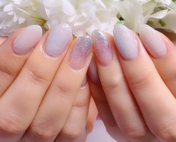 成増徒歩3分のフェイシャルエステ・ネイルサロン ビューティスタジオCenbless（センブレス）　心まで整うホワイトグレー♪春の上品フォーマルネイル