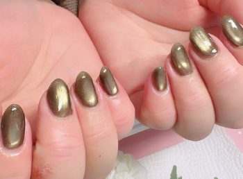 Cenbless 成増フェイシャル&ネイルサロン 大人カーキの微粒子マグネット♪洗練ワンカラーネイル