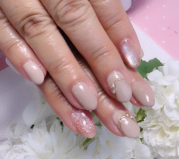 成増徒歩3分のフェイシャルエステ・ネイルサロン ビューティスタジオCenbless(センブレス) 上品ベージュで春フォーマル♪大人のきれいめネイル