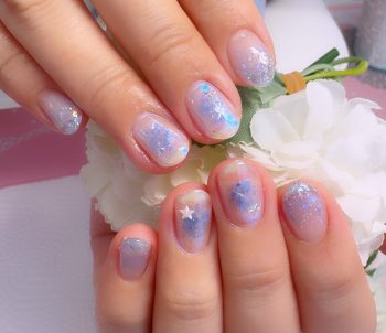 成増徒歩3分のフェイシャルエステ・ネイルサロン ビューティスタジオCenbless（センブレス）　推しカラーで楽しむ。透明感ブルーのイベントネイル♪