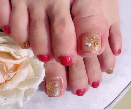 Cenbless 成増フェイシャル&ネイルサロン テラコッタ×ブロンズゴールドのフットネイル