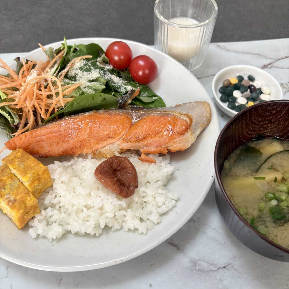 Cenbless　成増フェイシャル＆ネイルサロン　みけちゃんの手抜き朝食♪