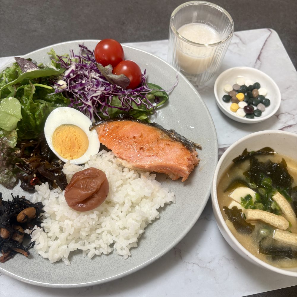 Cenbless　成増フェイシャル＆ネイルサロン　みけちゃんの手抜き朝食♪