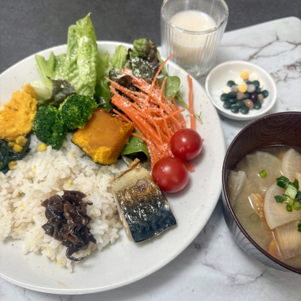 Cenbless　成増フェイシャル＆ネイルサロン　みけちゃんの手抜き朝食♪