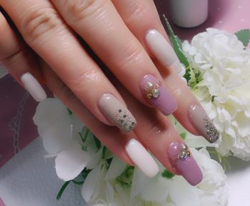 成増徒歩3分のフェイシャルエステ・ネイルサロン ビューティスタジオCenbless(センブレス) 春に映える♪上品でやわらかなベージュ系ネイル