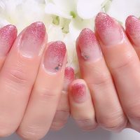 成増徒歩3分のフェイシャルエステ・ネイルサロン ビューティスタジオCenbless(センブレス) 上品ピンクの輝き♪大人のラメグラデーションネイル