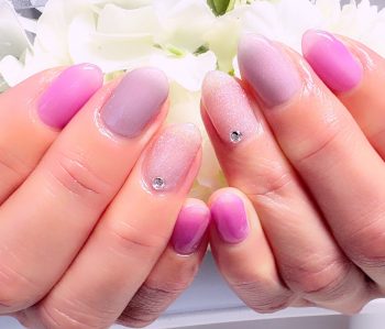 Cenbless　成増フェイシャル＆ネイルサロン　春のきらめき♪ライラックピンクの上品ネイル