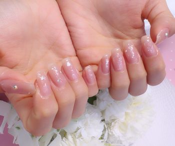 Cenbless 成増フェイシャル&ネイルサロン うるうる艶カラーにオーロラの煌めき☆清楚系ネイル