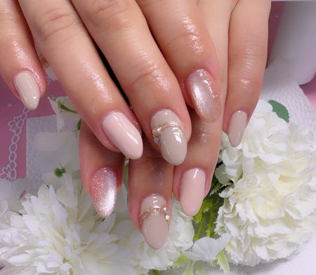 Cenbless 成増フェイシャル&ネイルサロン 新鮮ベージュフォーマル♪上品アクセサリーミラーネイル