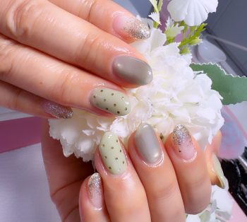 成増徒歩3分のフェイシャルエステ・ネイルサロン ビューティスタジオCenbless(センブレス) 春色ライトグリーンで新鮮チェンジ♪大人可愛いフォーマルネイル