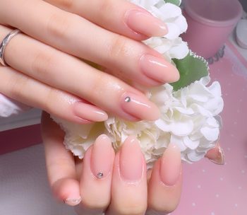 Cenbless　成増フェイシャル＆ネイルサロン　さりげなく上質♪ピンクベージュのシアーワンカラーネイル