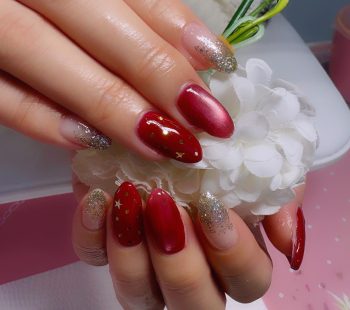 成増徒歩3分のフェイシャルエステ・ネイルサロン ビューティスタジオCenbless（センブレス）　推しカラーで気分UP♪赤×ゴールドイベントネイル