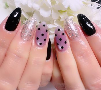 成増徒歩3分のフェイシャルエステ・ネイルサロン ビューティスタジオCenbless（センブレス）　エロ可愛い大人ネイル♪漆黒×パープルマグネット