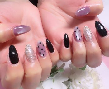 成増徒歩3分のフェイシャルエステ・ネイルサロン ビューティスタジオCenbless（センブレス）　エロ可愛い大人ネイル♪漆黒×パープルマグネット