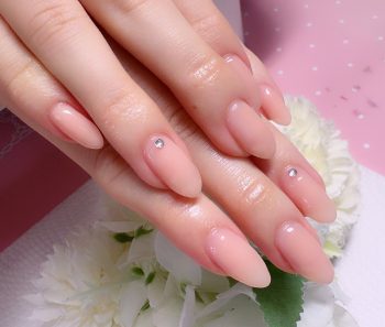 Cenbless　成増フェイシャル＆ネイルサロン　さりげなく上質♪ピンクベージュのシアーワンカラーネイル