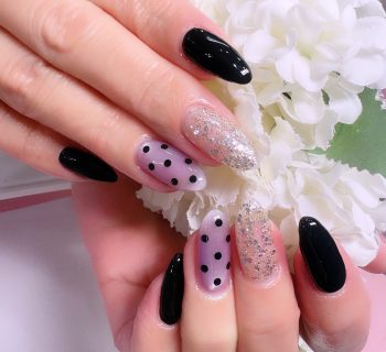 成増徒歩3分のフェイシャルエステ・ネイルサロン ビューティスタジオCenbless（センブレス）　エロ可愛い大人ネイル♪漆黒×パープルマグネット
