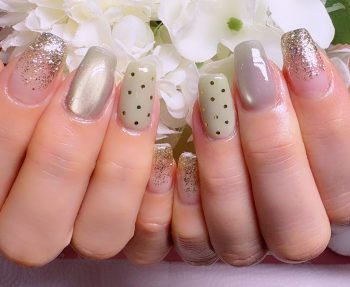 Cenbless　成増フェイシャル＆ネイルサロン　春先取りグリーン♪大人可愛いドットネイル
