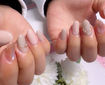 Cenbless 成増フェイシャル&ネイルサロン 新鮮ベージュフォーマル♪上品アクセサリーミラーネイル