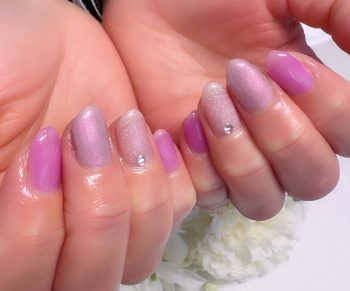 Cenbless　成増フェイシャル＆ネイルサロン　春のきらめき♪ライラックピンクの上品ネイル