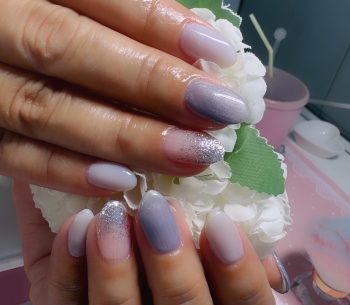 Cenbless 成増フェイシャル&ネイルサロン 爽やかアイスブルー♪大人の上品ネイル