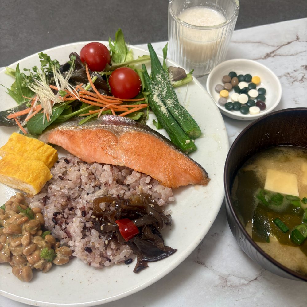 Cenbless 成増フェイシャル&ネイルサロン みけちゃんの手抜き朝食♪