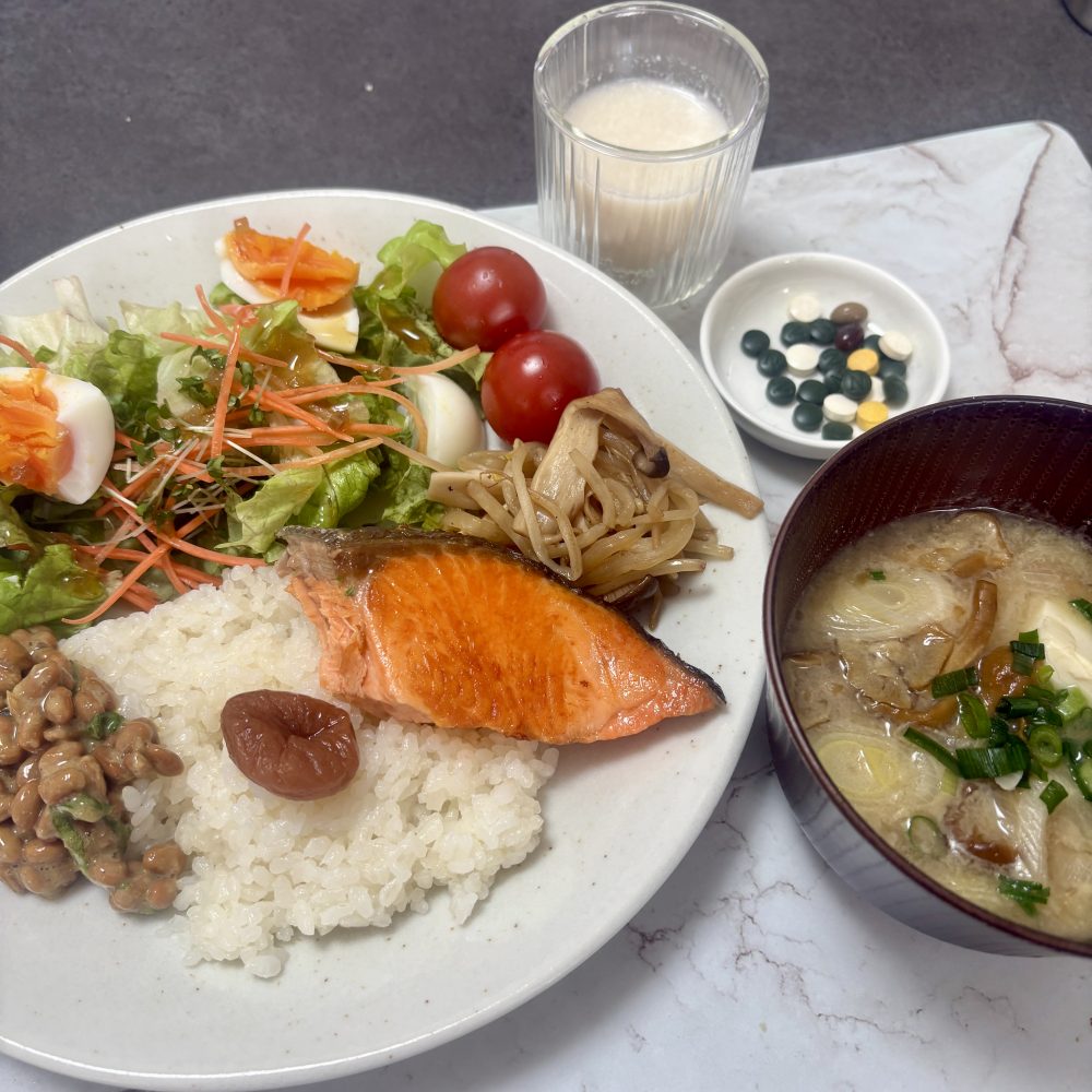 Cenbless 成増フェイシャル&ネイルサロン みけちゃんの手抜き朝食♪