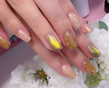 Cenbless 成増フェイシャル&ネイルサロン 黄金色に煌めくキャッツアイ&フラワーネイル