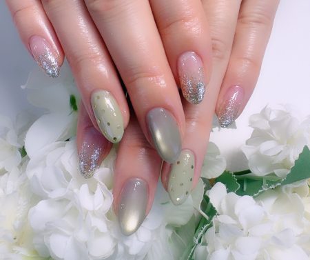 成増徒歩3分のフェイシャルエステ・ネイルサロン ビューティスタジオCenbless（センブレス）推しカラーで楽しむ♪グリーン上品ネイル