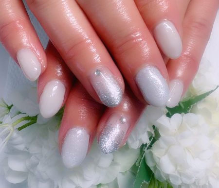 Cenbless　成増フェイシャル＆ネイルサロン　春の上品グレー系シンプルネイル♪