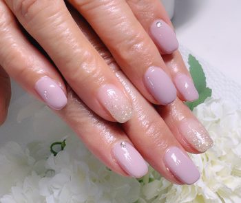 Cenbless 成増フェイシャル&ネイルサロン お気に入りのスモーキーシアーピンクをリピート!春の上品シンプルネイル