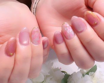 Cenbless　成増フェイシャル＆ネイルサロン　大人気の桜ホログラムネイル