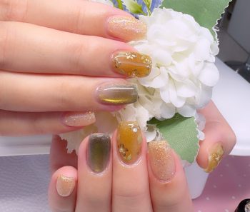 Cenbless 成増フェイシャル&ネイルサロン 黄金色に煌めくキャッツアイ&フラワーネイル