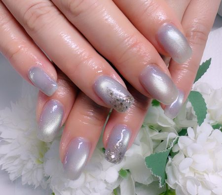 Cenbless　成増フェイシャル＆ネイルサロン　早くも人気の定額マグネットネイルデザイン！清涼感ある煌めき♪