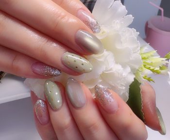 成増徒歩3分のフェイシャルエステ・ネイルサロン ビューティスタジオCenbless（センブレス）推しカラーで楽しむ♪グリーン上品ネイル