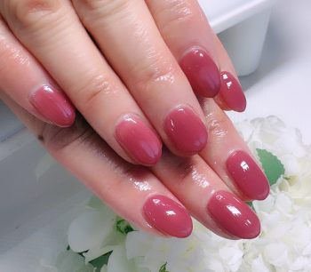 Cenbless　成増フェイシャル＆ネイルサロン　初めての一歩に♪大人ワインカラーネイル