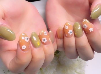 Cenbless　成増フェイシャル＆ネイルサロン　フレッシュカラーで気分一新♪オレンジ×グリーンの新緑ネイル